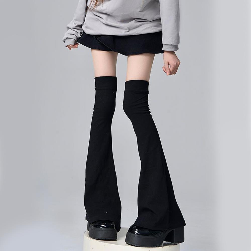 Y2K Leg Stockings Black White  - مراجعة Knee Sleeve Pair وسعره